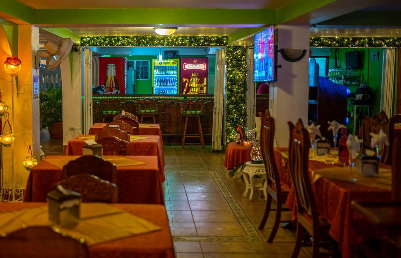 Neily Hotel Andrea מראה חיצוני תמונה