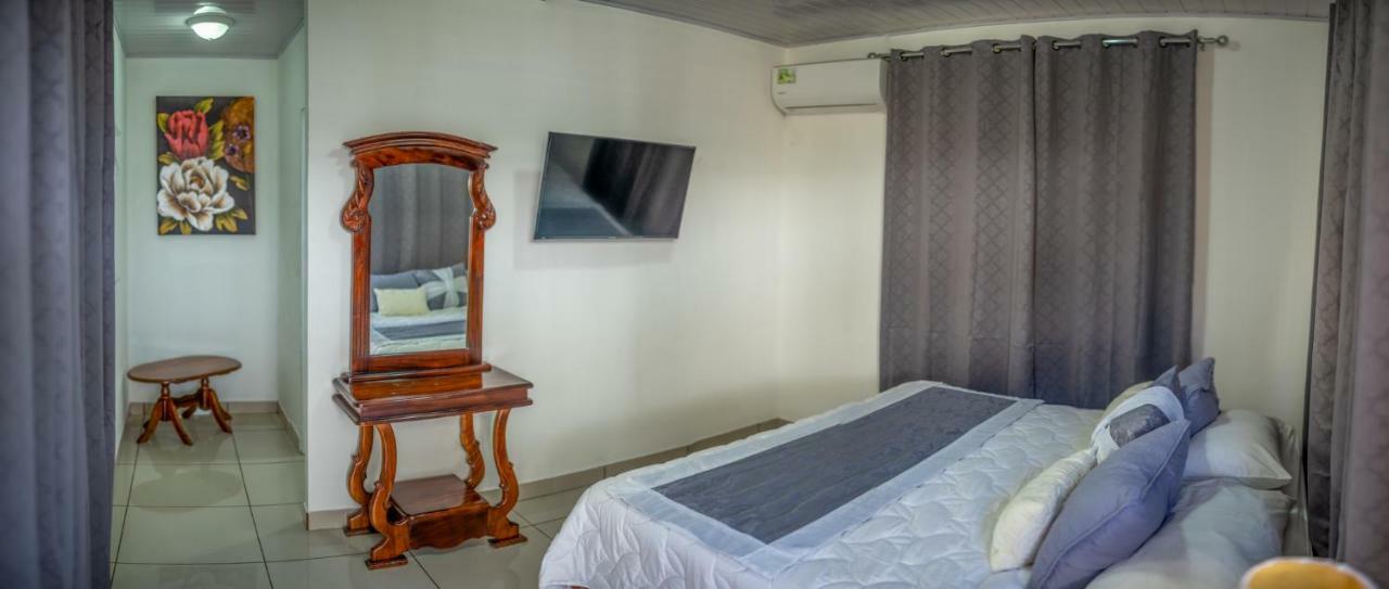 Neily Hotel Andrea מראה חיצוני תמונה
